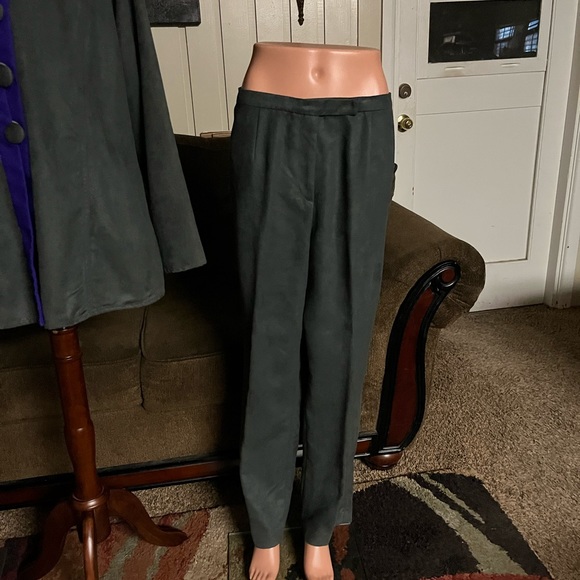 Dianaira • Size 12 • 4 Piece Outfit • Blazer/Blouse/Pants/Skirt • Purple/Gray - Picture 13 of 16